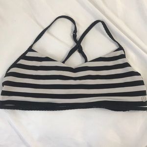 Lululemon sports bra